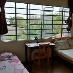 Iguana Hostel Cali Стандартный номер с 2 отдельными кроватями (общая ванная комната) фото 3