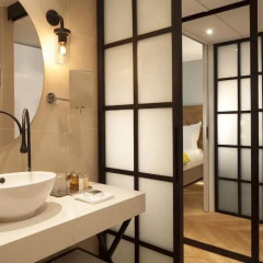 Отель La Villa Saint Germain Des Prés Франция, Париж - отзывы, цены и фото номеров - забронировать отель La Villa Saint Germain Des Prés онлайн ванная фото 2