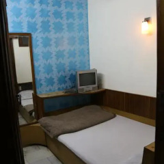 Отель Yes Please Guest House Улучшенный номер с различными типами кроватей фото 4