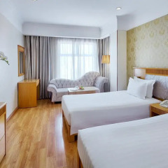 Silverland Central Hotel 3* Улучшенный номер с различными типами кроватей фото 5