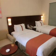 Отель Holiday Inn Express Shenzhen Luohu комната для гостей фото 5