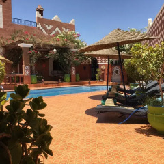 Отель Le Petit Riad Марокко, Уарзазат - отзывы, цены и фото номеров - забронировать отель Le Petit Riad онлайн бассейн фото 2