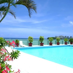 Отель Alupang Beach Tower бассейн фото 3