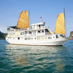 Отель Halong Golden Lotus Cruise Вьетнам, Халонг - отзывы, цены и фото номеров - забронировать отель Halong Golden Lotus Cruise онлайн пляж
