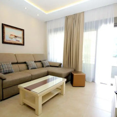 Отель Butua Residence 4* Улучшенные апартаменты с различными типами кроватей фото 5