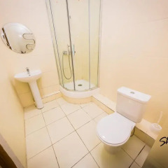Sky Hostel Кровать в мужском общем номере фото 24