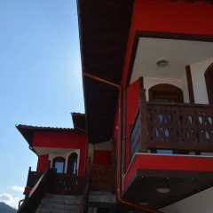 Отель Guest House Dzhogolanov Стандартный номер с различными типами кроватей фото 3