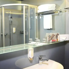 Hotel Montana Zürich 3* Улучшенный номер с различными типами кроватей фото 6