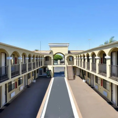 Отель Rodeway Inn & Suites LAX