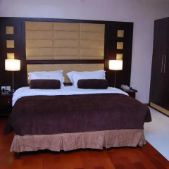 Owu Crown Hotel 4* Люкс с различными типами кроватей