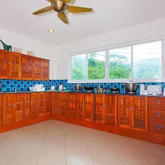 Отель Kamala Heights Villa в номере