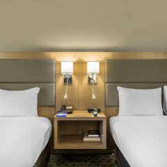 Отель Coast Vancouver Airport 3* Стандартный номер с различными типами кроватей фото 4
