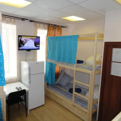 Люси-Отель Кровать в женском общем номере с двухъярусными кроватями