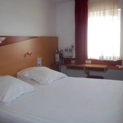 Отель Kyriad Cannes Mandelieu 2* Стандартный номер с различными типами кроватей фото 4