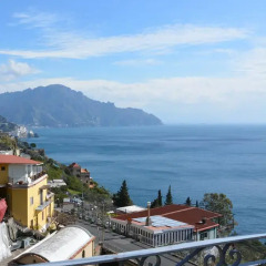 Отель Holiday In Amalfi Италия, Амальфи - отзывы, цены и фото номеров - забронировать отель Holiday In Amalfi онлайн пляж фото 2