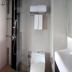 Отель At Patong 4* Номер Делюкс фото 24
