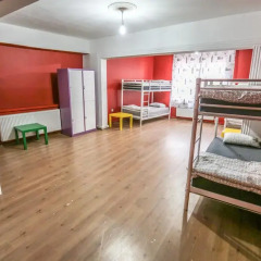 Van Backpackers Hostel Стандартный номер с двуспальной кроватью фото 4