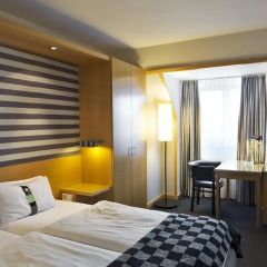 Отель Holiday Inn Vienna City 4* Стандартный номер с различными типами кроватей фото 7