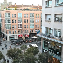 Отель Apartamentos Fuencarral 50