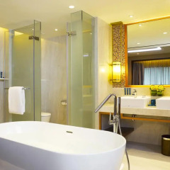 Отель PARKROYAL on Beach Road 4* Улучшенный номер с различными типами кроватей фото 2