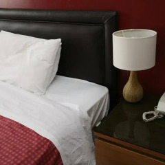 Clifton Hotel 3* Номер с общей ванной комнатой фото 2