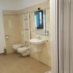 Отель B&B Alle porte di San Rocco Бернальда ванная фото 2