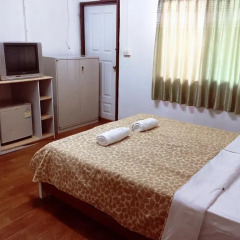 Апартаменты Khun Noy Apartment Бангкок комната для гостей фото 2