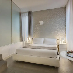 Отель Piazza di Spagna Suites Люкс с различными типами кроватей фото 7
