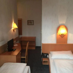 Hotel Admiral 3* Номер категории Эконом с различными типами кроватей фото 4