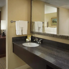 The Beverly Heritage Hotel 3* Представительский люкс с различными типами кроватей