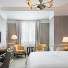 Отель The Westin Palace 5* Классический номер с двуспальной кроватью фото 3