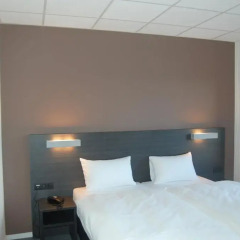 Antwerp Harbour Hotel 3* Стандартный номер с 2 отдельными кроватями фото 4