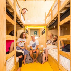 Гостиница Twin Cities Melbourne Кровать в общем номере с двухъярусной кроватью