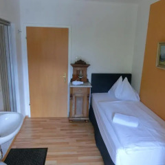 Hotel Haus Am See 3* Стандартный номер с различными типами кроватей фото 4
