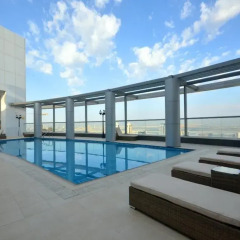 Апартаменты One Perfect Stay Studio Burj Al Nujoom сауна