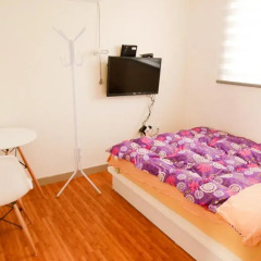 YaKorea Hostel Dongdaemun Стандартный номер с двуспальной кроватью