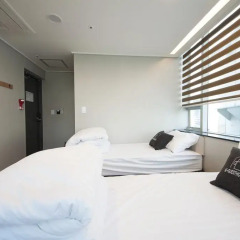 Отель K-Guesthouse Dongdaemun Premium 2* Стандартный номер с 2 отдельными кроватями фото 2