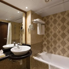 Отель Smana Hotel Al Raffa ОАЭ, Дубай - отзывы, цены и фото номеров - забронировать отель Smana Hotel Al Raffa онлайн ванная