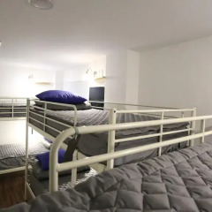 Blueboat Hostel Myeongdong Кровать в мужском общем номере с двухъярусной кроватью фото 8
