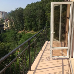 Гостиница Домик на Акациях в Сочи 5 отзывов об отеле, цены и фото номеров - забронировать гостиницу Домик на Акациях онлайн балкон