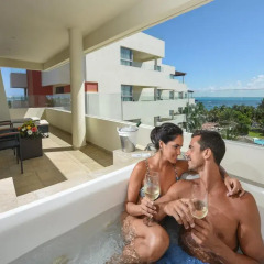 Privilege Aluxes Isla Mujeres Hotel спа