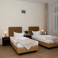 Upper Room Hotel Kurfürstendamm 3* Улучшенные апартаменты с различными типами кроватей