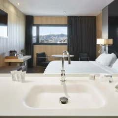 Отель AC Hotel Sants by Marriott Испания, Барселона - отзывы, цены и фото номеров - забронировать отель AC Hotel Sants by Marriott онлайн ванная фото 2