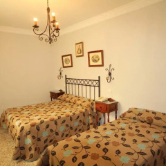 Отель Hostal Roma Стандартный номер с различными типами кроватей фото 5