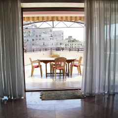 Апартаменты Rent in Yerevan - Apartments on Sakharov Square комната для гостей фото 4