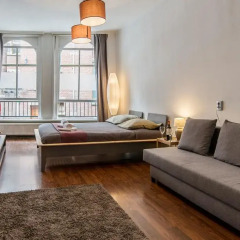 Отель 5 Min From Dam Square and Central Station Нидерланды, Амстердам - отзывы, цены и фото номеров - забронировать отель 5 Min From Dam Square and Central Station онлайн комната для гостей фото 2