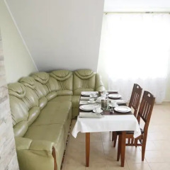 Гостиница Café Chalet Edelweiss Holiday Home Тернополь комната для гостей фото 5