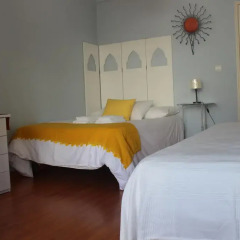 Ericeira Chill Hill Hostel & Private Rooms - Peach Garden комната для гостей фото 5