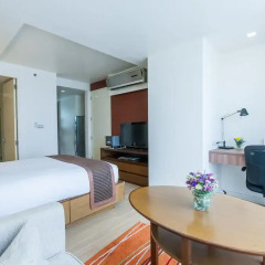 Отель Oakwood Residence Sukhumvit 24, Bangkok 4* Улучшенная студия с различными типами кроватей фото 7