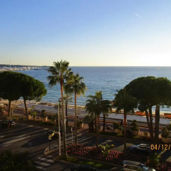 Отель Cannes Croisette Carlton пляж